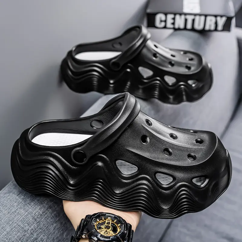 Summer Men's Hollow-out Shoes Thick Sole Soft Sole Non-slip Wear-resistant Large Size Lightweight Comfortable Outdoor Slippers