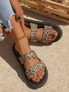 Summer Essential Women's Sandals, Wide Comfortable Flat Sole, Toe-Open Design, Round Toe, Metal Decoration, Casual Daily Wear