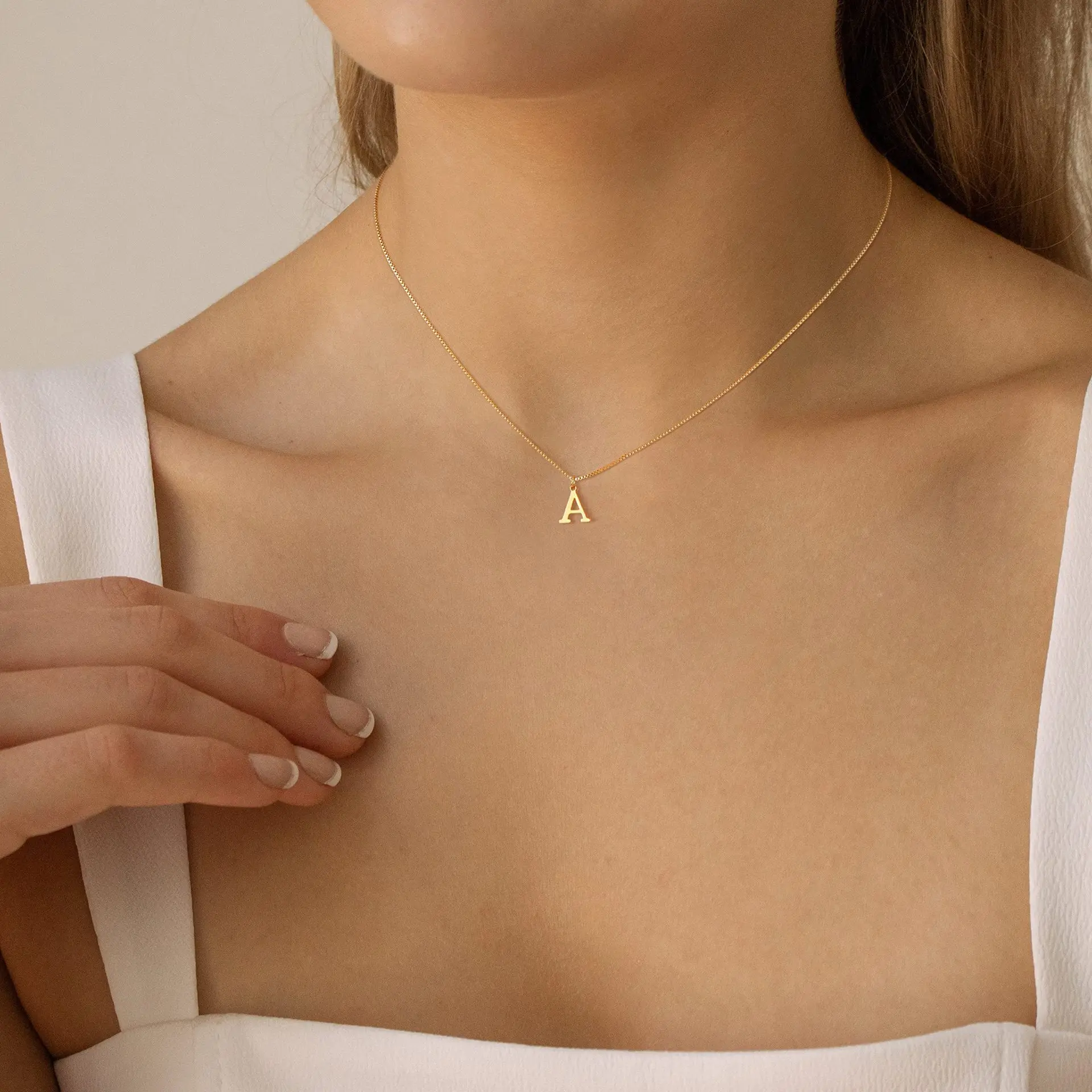 Female Personalized Golden Initial Choker Necklace - Dainty A-Z Letter Pendant, Tiny Artificial Gemstone Jewelry Gift for Teen Girls