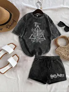 Vintage Style 2 Piece Unisex Loose-Fitting Summer T-Shirt Set, Casual Retro Wash Short Sleeve Tee with Unique Graphic Print, Trendy Streetwear for Couples