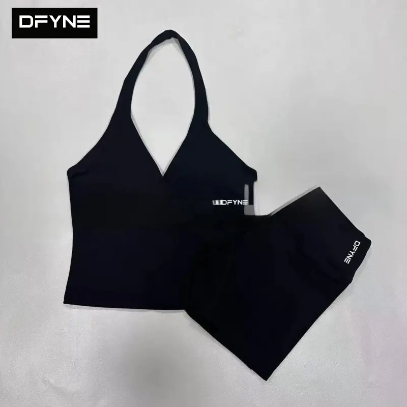 DFYNE Seamless Booty Shorts Set – Buttery Soft Halter Sports Bra & High Waisted Sculpt Shorts
