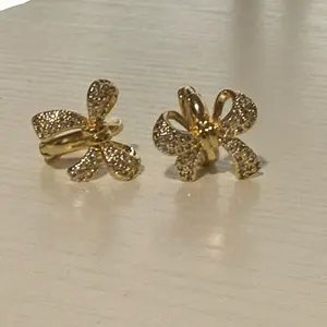 Gold-Tone Bow Stud Earrings for Women Elegant Fashion Jewelry