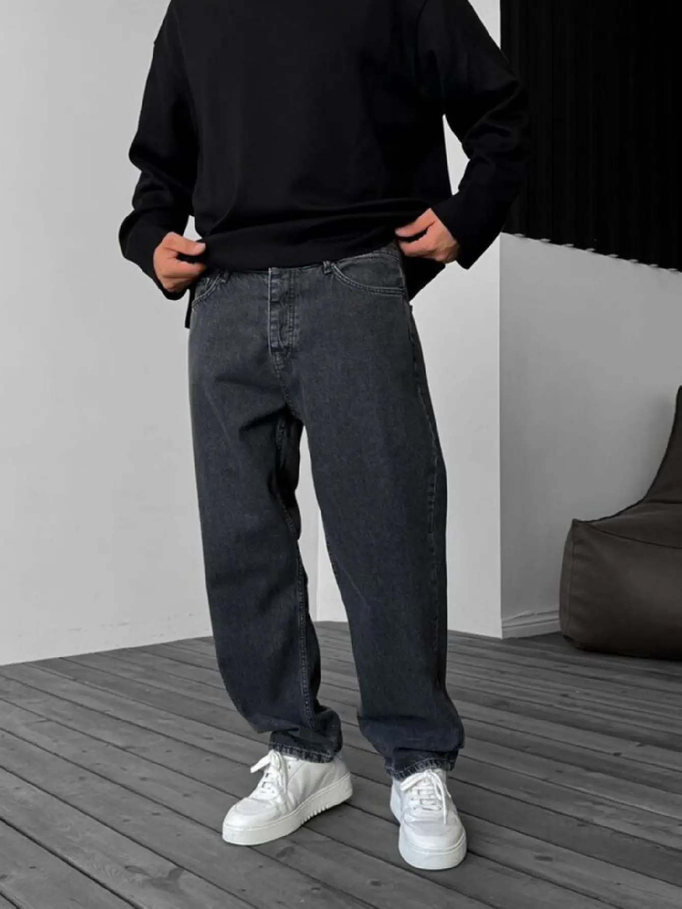 Men Vintage Black Washed Baggy Straight Jeans, Loose Fit Wide Leg Denim Pants, Casual Streetwear Dark Grey Denim Trousers For Daily Outfit Sneakers Classic