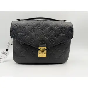 Pre-owned X058 LOUIS VUITTON Pochette Metis Shoulder Bag Monogram 26.05.06
