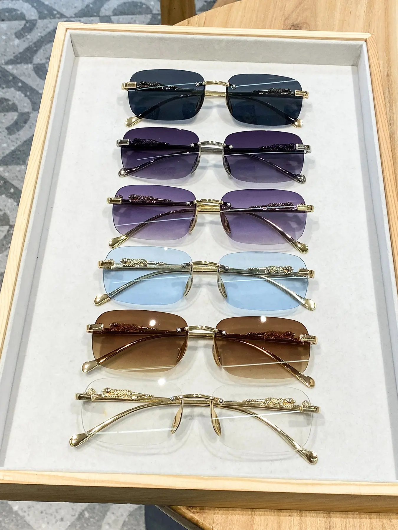 Women's Metal Square Frameless Glasses, Classic Hong Kong Style, Casual Elegant Luxury, Fashion Eyewear for Daily Commute Music Festivals Parties Street Photography, Casual Stylish Glasses