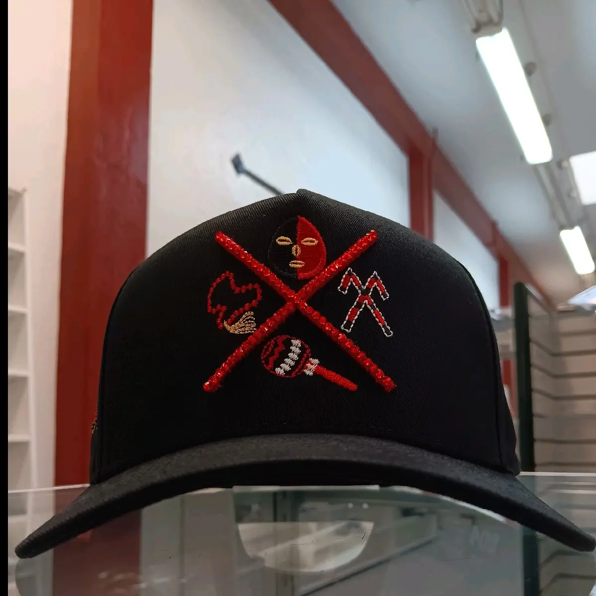 ELEGUA HAT WITH BLACK AND RED ROCK    100% ORIGINAL AND GUARANTEED QUALITY J/A