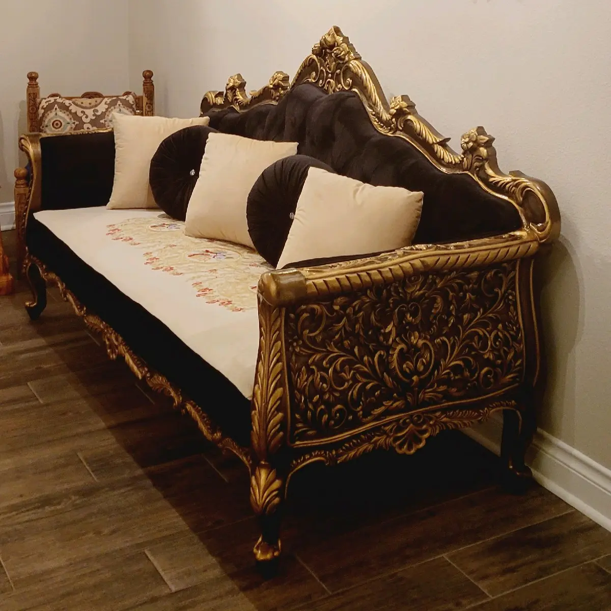 Chinioti Sofa Chinioti Sofa