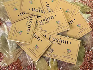 9-Pack Bulk Buy/Small Gifts for Gourmet Gift Baskets | Hot Fusion Garlic Chili Oil Spice Packs with Gochugaru Pepper Flakes and Five-Spice Blend | Spicy Topping with Additional Recipes Included | Organic Low Sugar Natural Dairy Free Spicy BPA Free Pack