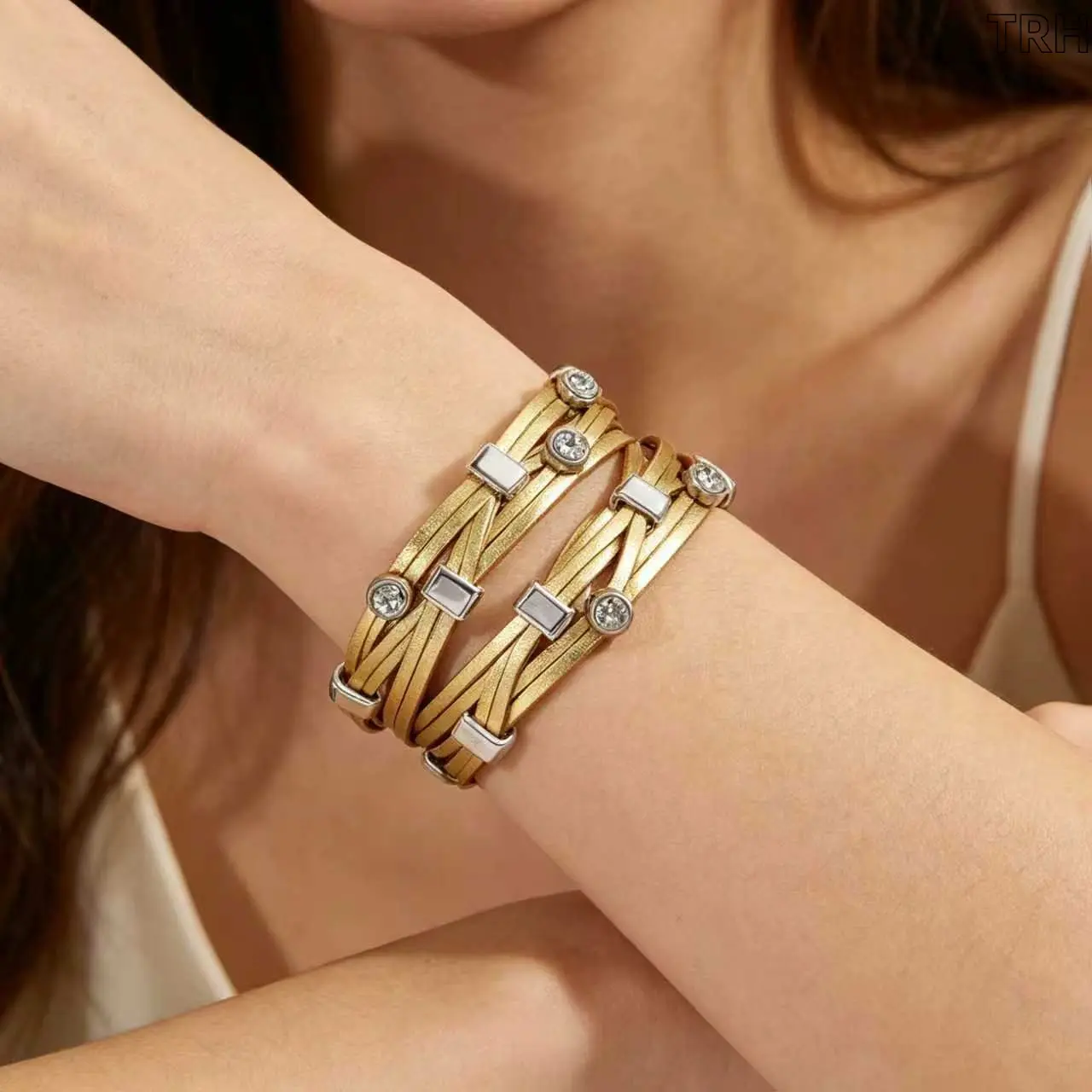 Multi Layer Cross Braided Faux Leather Magnetic Cuff Bracelet for Women, Rhinestone Inlaid Wide Wrap Wristband, Western Boho Metallic Strap Wrist Jewelry Daily Casual Party Stackable Accessory