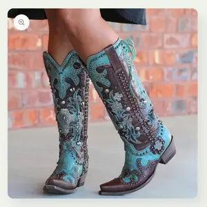 Chic Embroidered Cowgirl Boots for Women - Western Pointed Toe Pull-On 5cm Chunky Stacked Heel Nylon Footwear in Onyx - Bathroom