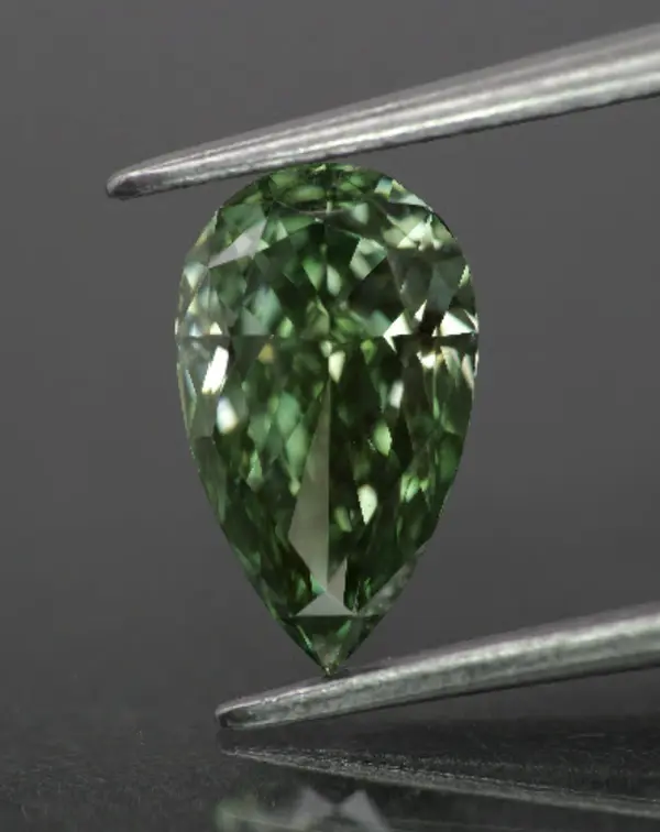 IGI Certified Lab Grown 1.51 CT Pear Cut Fancy Vivid Green VVS2 Diamond