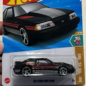 1962 ford mustang fox body 1:64 scale diecast car