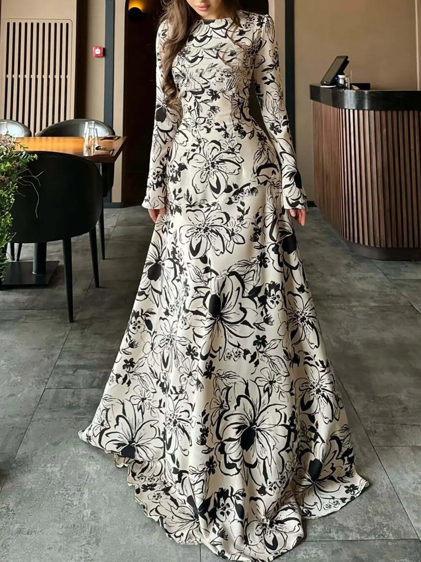Elegant Boho Vintage Floral Long Dress, Long Sleeve Soft Fabric, Floral Print Dress, Bohemian Style, Perfect for Daily Wear, Casual Wear and Parties