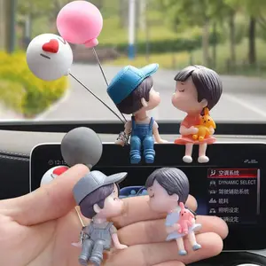 2PC resin cute and charming couple ornaments are suitable for desktop car center consoles, car interiors, Girly Car Accessories, atmosphere Settings, DIY decorative accessories, and creative desktop small ornaments, Car Trinkets