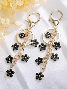New Fashion Cute Floral Pattern Keychain Flower Initial Letter Key Pendant Women Gift with Key Ring Wallet Charm Handbag Accessory