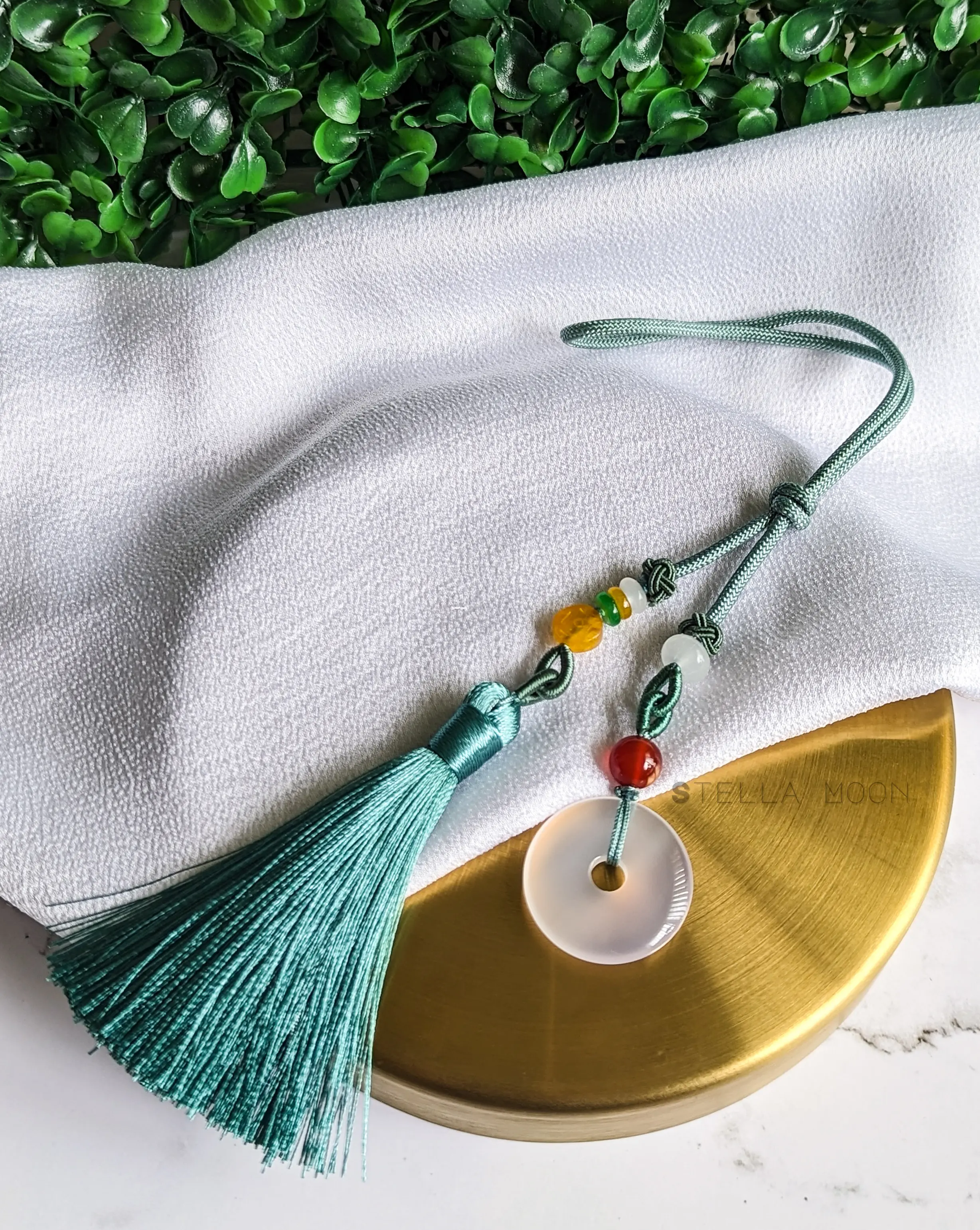 White Green Chalcedony Accessory, Stone Key Wristlet, Green Tassle, Bag Charm, Keychain Ring Holder, Healing Gem, Crystal Bead, Chakra cute keychain