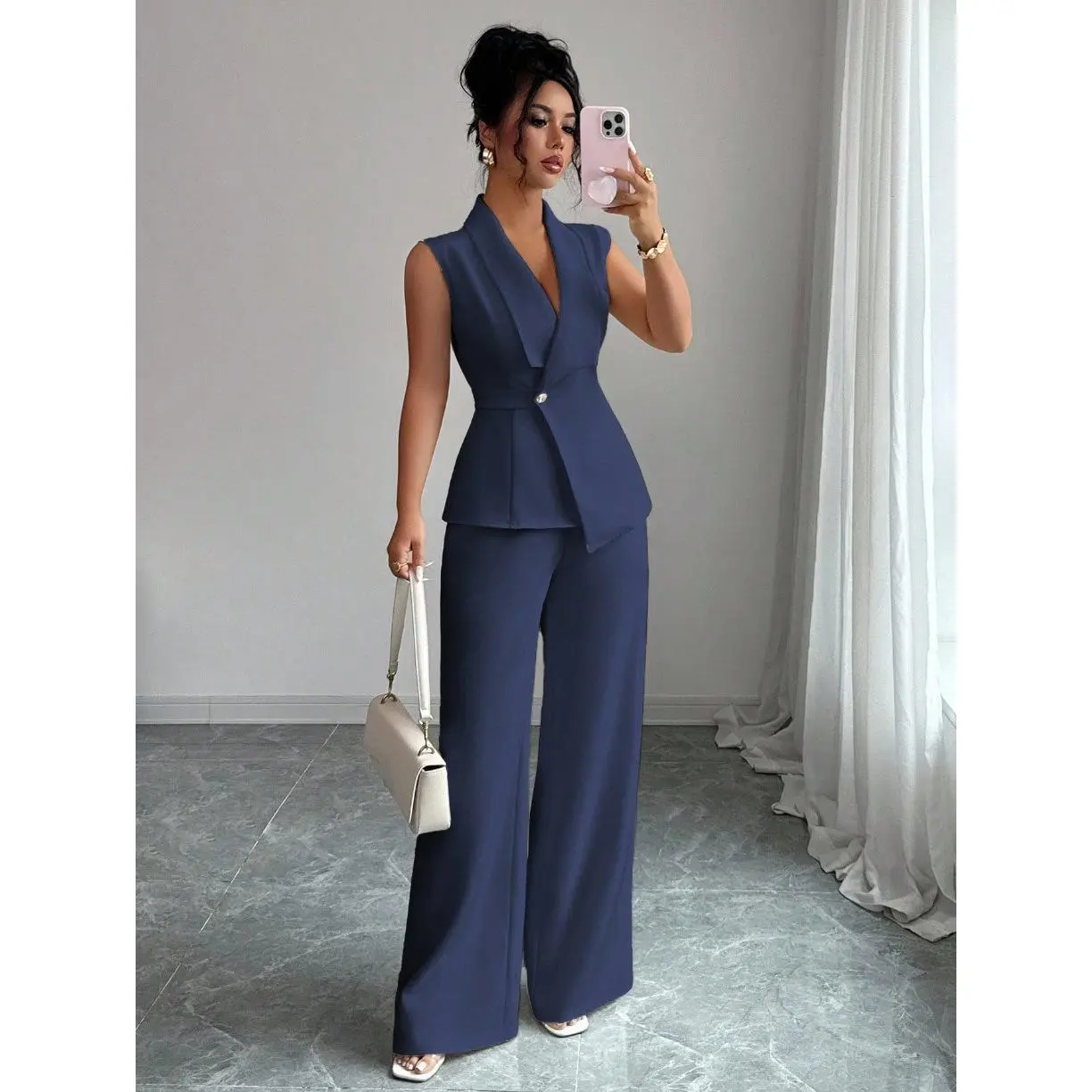 Navy blue (sleeveless)