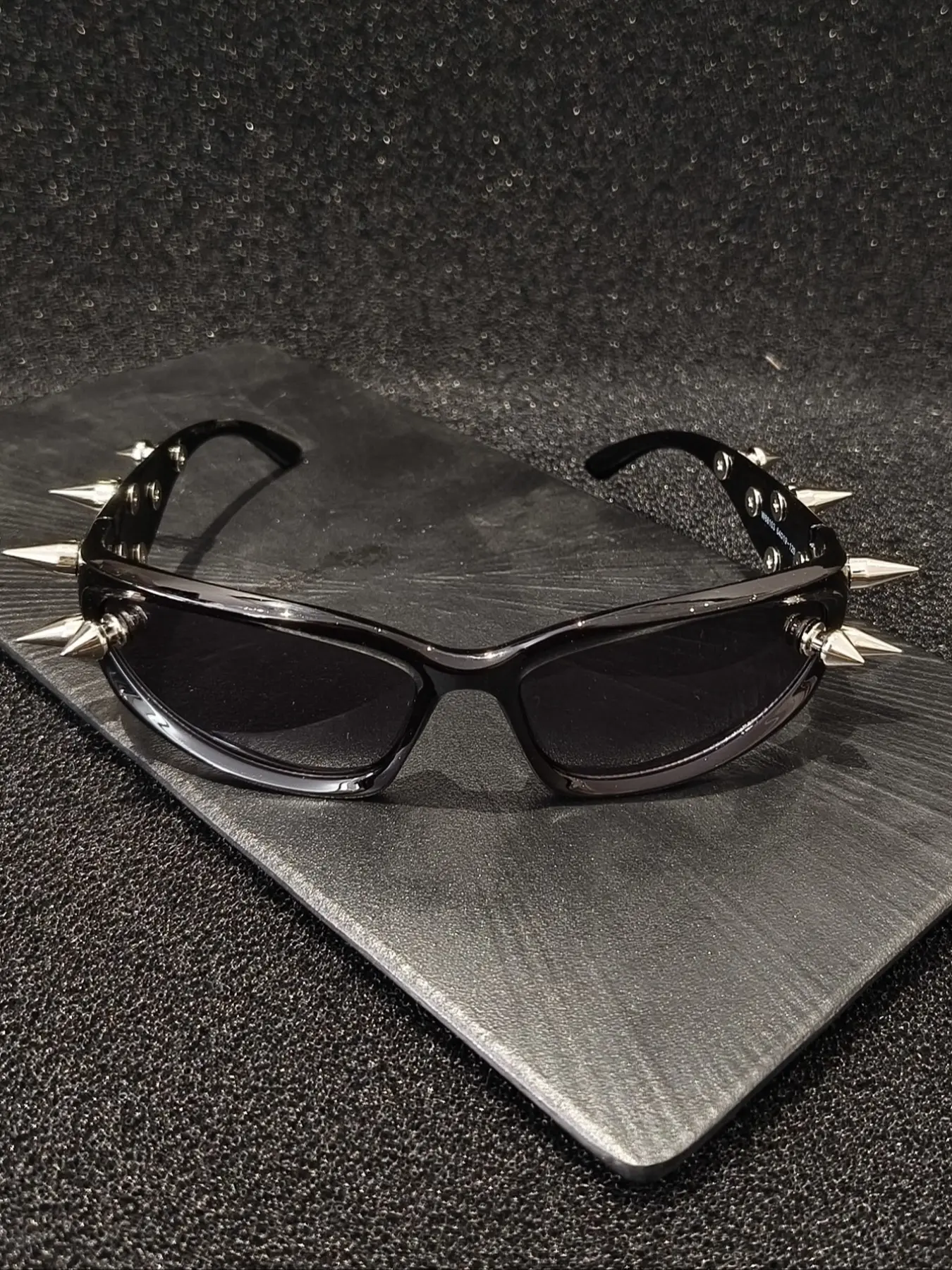 Punk Style Studded Decor Sunglasses, punk shades, Trendy Casual Gothic Style Sunglasses for Everyday Use, Lightweight Durable Sunglasses, Spiked Design Sunglasses, Street Style Sunglasses, Trendy Streetwear Sunglasses, Cool Sunglasses