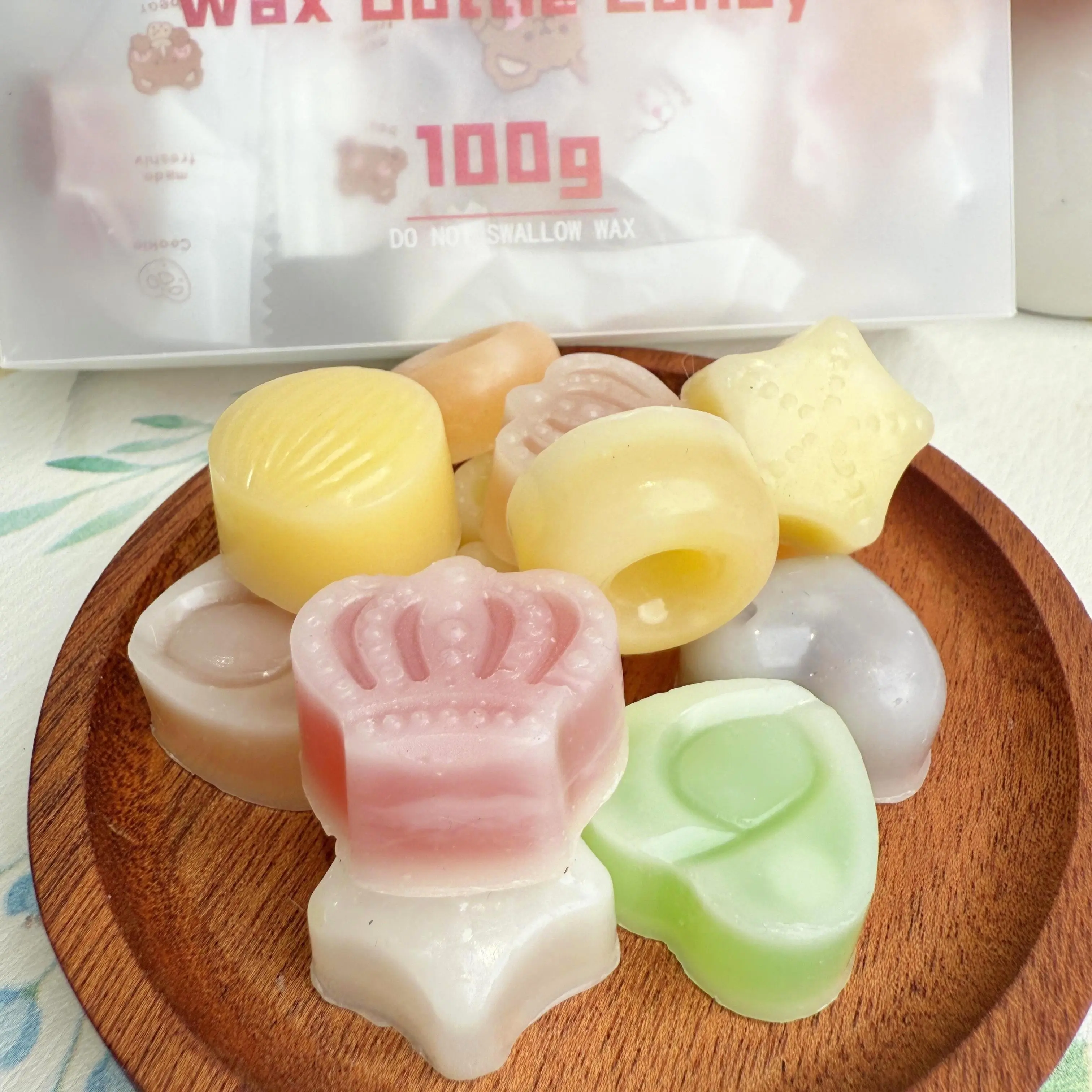 Viral Wax Bottle Candy Gift Box - 3.5 oz Old-School Mini Juice Drinks, Jelly-Filled Fruit-Flavored Chewing Wax Candy, Nostalgic Christmas Sweet Snack Sweet Coconut