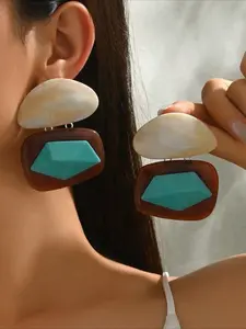 Unique Exquisite Irregular Geometric Shape Colored Transparent Resin Candy-colored Earrings Ocean Vibes Dangles Daily Vacation Music Festival Party ，Gift for Her Mother's Day, Anniversary Gift The Best Choice for Wearing At A Dinner Party Daily Vacation