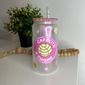Cafecito & Chisme 16 Oz Shimmer Glass Can Cup