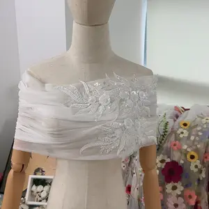 White strapless wedding veil with shawl and one shoulder, fashionable and elegant wedding dress bridal veil