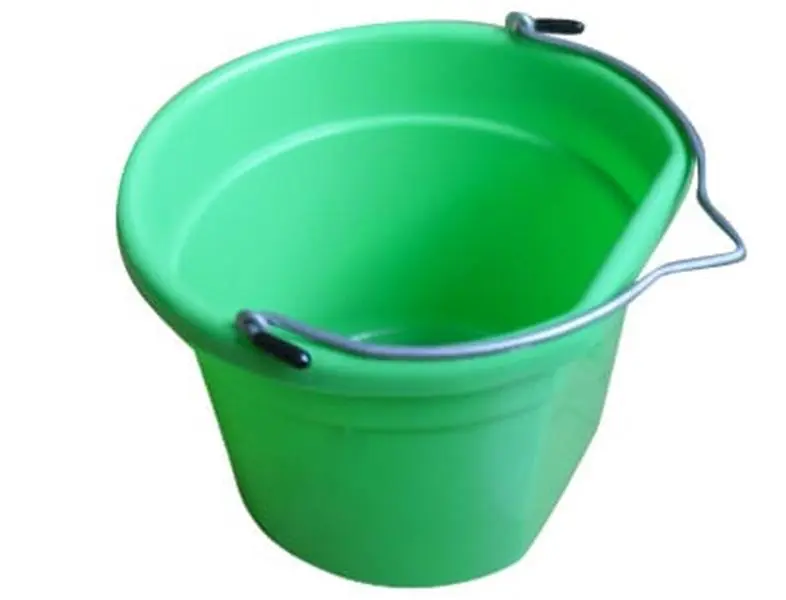 MR8QP-FSB-GRN 8 Quart Green Flat Bucket