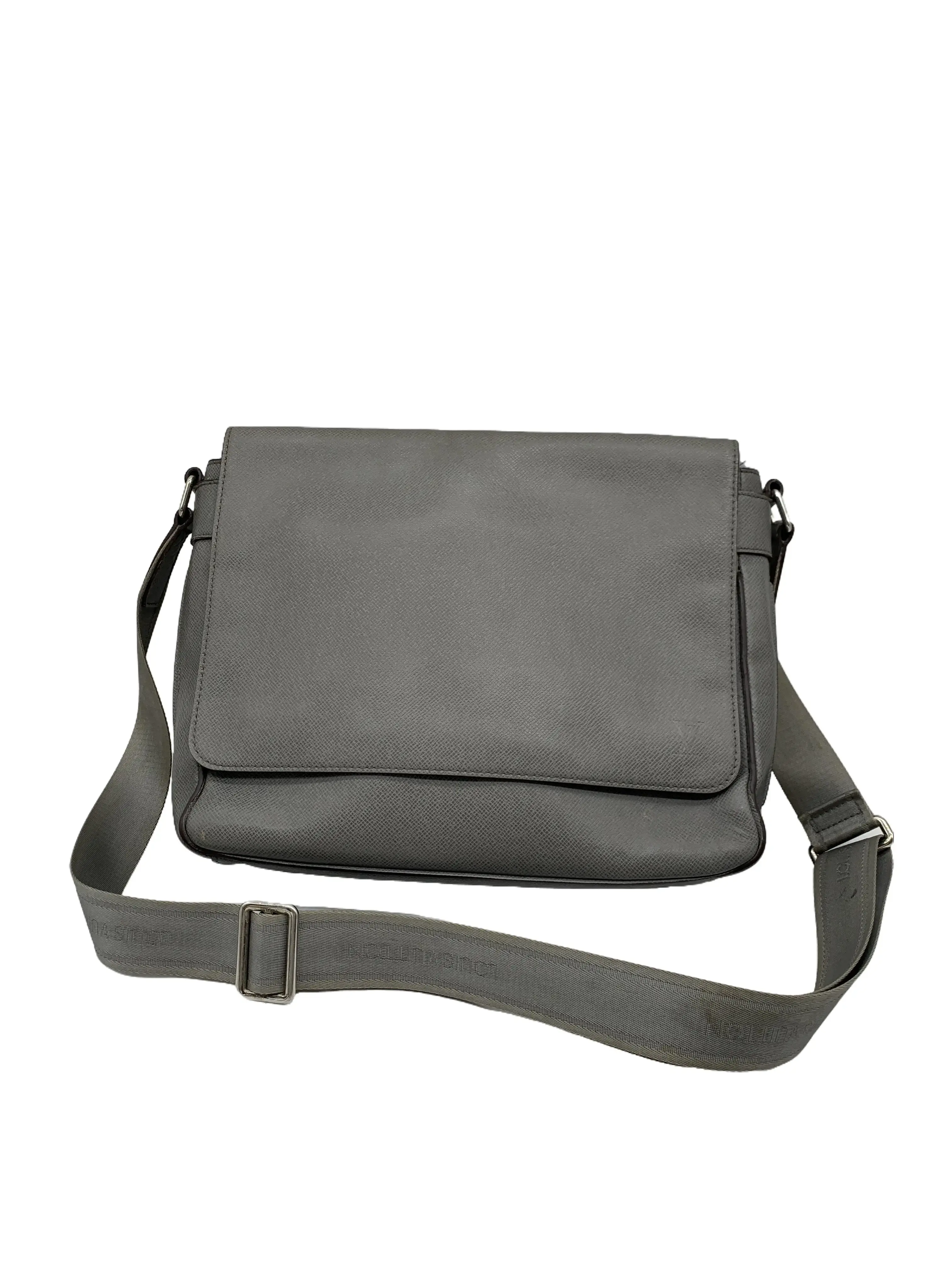 Pre-owned Louis Vuitton Grey Taiga‑Leather Messenger Cross‑body Bag/WJ07509011/9011