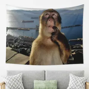 Thinking Monkey Tapestry, Polyester Wall Hanging with Modern Design for Bedroom Decor – Perfect Dorm Room Accessory or Party Cheer Gift. Ideal Graduation & Birthday Present, Home Decoration, Party Decoration, Stylish Decor, Artistic Wall Art, Lightweight