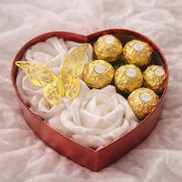 Little White Flowers box 6in