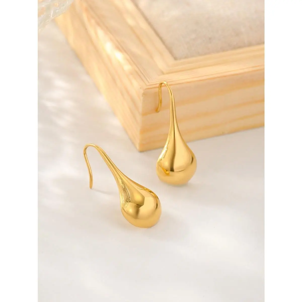 Women's Golden Teardrop Statement Earrings - Stainless Steel Costume Jewelry with Adjustable Ear Hooks, Versatile Earrings, Water Drop Shaped Design, Ideal for Business/Party Wear, Perfect Gift for Loved Ones,summerwins