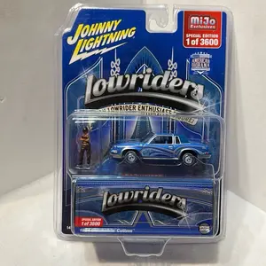 1/64 Johnny Lightning “Lowriders” misc options.