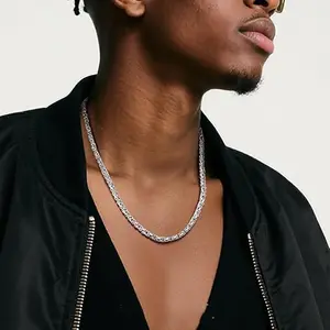 1Pcs Stainless Steel Necklace for Men Women, Stylish and Cool, Byzantine Chain Silver Tone, 21.6 Inches / 55 CM, Hip-Hop Cuban Chain, a Gift for Boyfriends