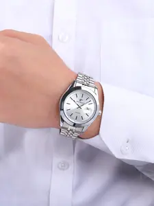 RICECGO Men's Business Quartz Watch Modern Fashionable Wristwatch Brushed dial exudes sophistication Date window offers practical convenience Pairs effortlessly with suits for a polished commute look