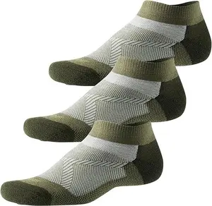 WANDER Adults' Merino Wool Running Ankle Socks (3 Pairs), Regular Fit, 4-Way Mesh Ventilation, Breathable, Cushioned, Compression Support, Thermal Low-Cut Athletic Socks with Acrylic Blend