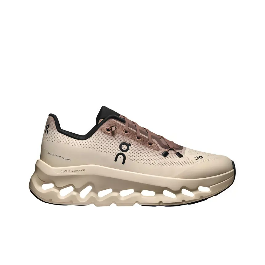 Vintage style running sneakers, cream brown gradient breathable mesh upper, padded ankle collar, lightweight for all-day walking comfort