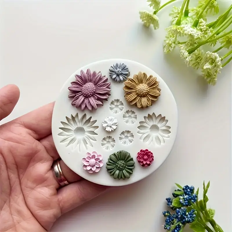 Flower Shaped Silicone Mold, 1 Count Flower Casting Mold, DIY Earring Pendant Making Resin Liquid Silicone Mold, DIY Candy Chocolate Baking Mold, DIY Jewelry Making, Jewelry Making Supplies