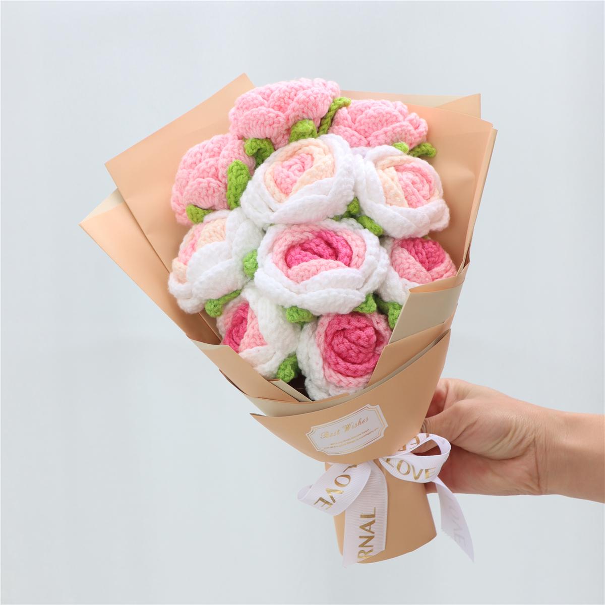 Gradient Color Crocheted Rose Bouquet, Preserved Flower Gift for Wife, Girlfriend, Mother, Perfect Present for Special Occasions