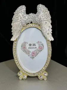 JINGXUN Pearl Beaded Angel Wings Photo Frame - Oval Decorative Picture Frame for Home Decor with Elegant Design and Sparkling Accents
