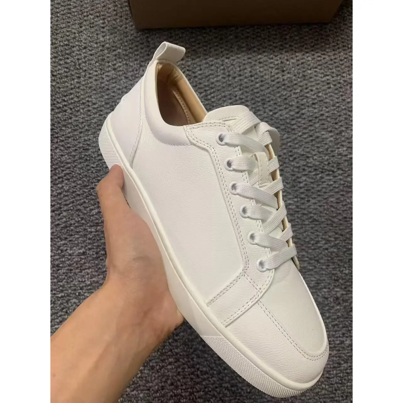 Litchi patterned Aries skin