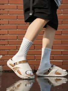 New Summer Style for Men, Soft & Elastic Closed-Toe Slippers for Students, Non-Slip for Bathroom Use, Lazy Style for Dorm, Home, Outdoor and Beach