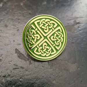 Green and Gold Celtic Knot Hat Pin