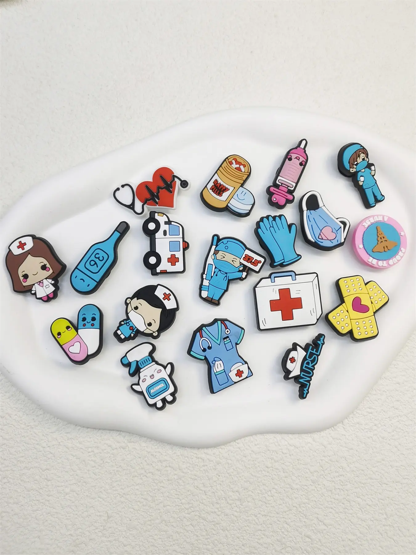 18PCS Medical Model PVC Shoe Charms, Shoe Charms Set, Shoe Adornments, Shoes Buckles Decorations DIY Accessories Removable Shoe Clips Fit Women Sandals, Footwear Halloween Valentine Birthday Party Gifts (Shoes Not Included)