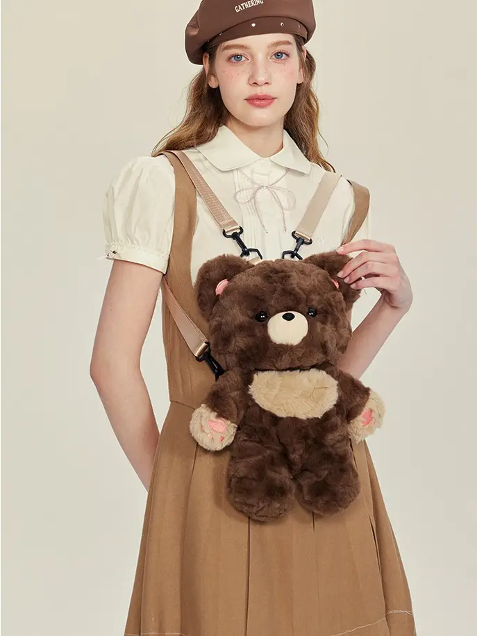GUULYMIE Brown Bear Plush Backpack for Women, 35cm Kawaii Convertible Crossbody Bag with Detachable and Adjustable Straps, Gift for Bear Lovers
