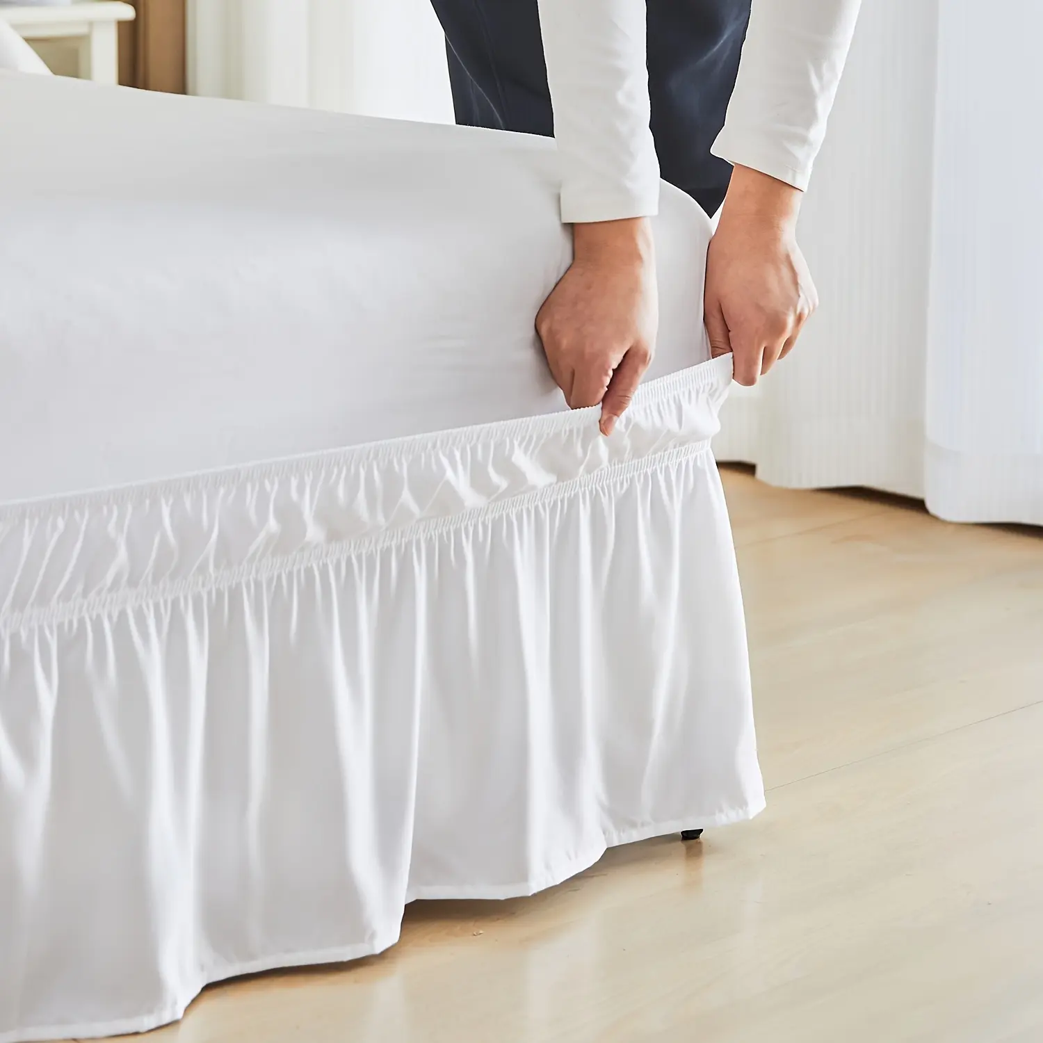 Leafy Bedding Queen Size Bed Skirt with Ruffle Trim - Adjustable Elastic Bed Ruffle, Microfiber Bedding Suitable for Twin/Full/Queen Beds, Machine Washable, Fade Resistant, Easy Fit Wrap Around Skirt, Traditional Style for or Rooms