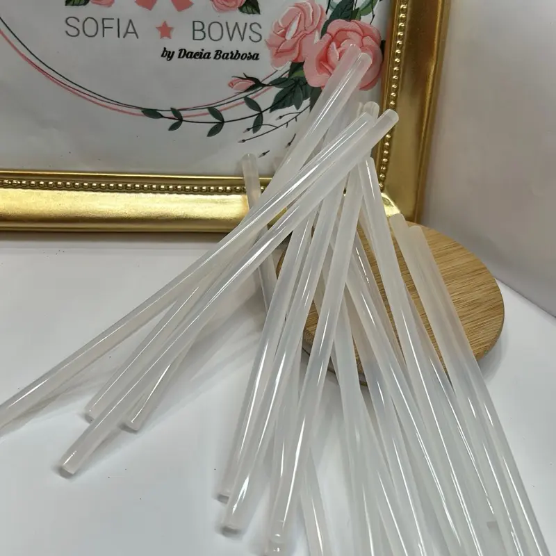 40 Hot glue sticks