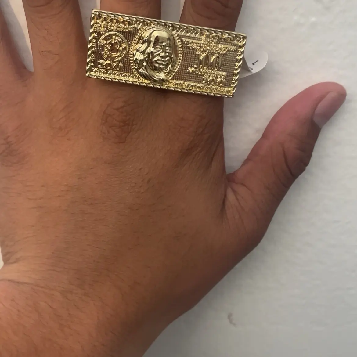100$ Ring 2 Fingers