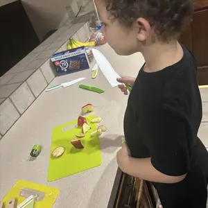 Children's Kitchen Tool Set, 13pcs/set Including Knife, Peeler, Cutter, Cutting Board, Baking Embossing Tools, Kitchen Utensils & Gadgets, Kitchen Pretend Play Set, Play Kitchen Accessories, Miniature Cooking Set