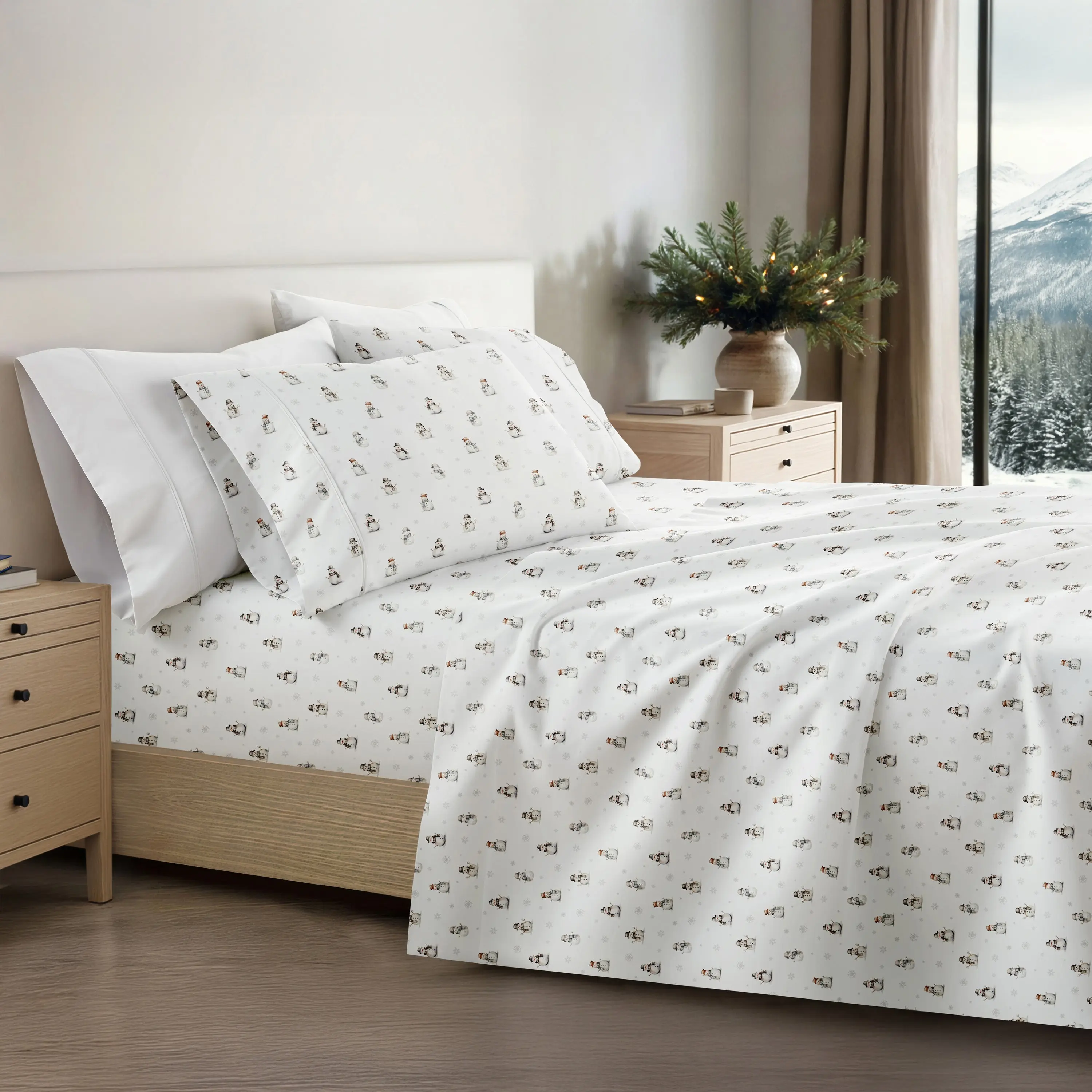Vintage Snowman Patterned 4-Piece Sheet Set