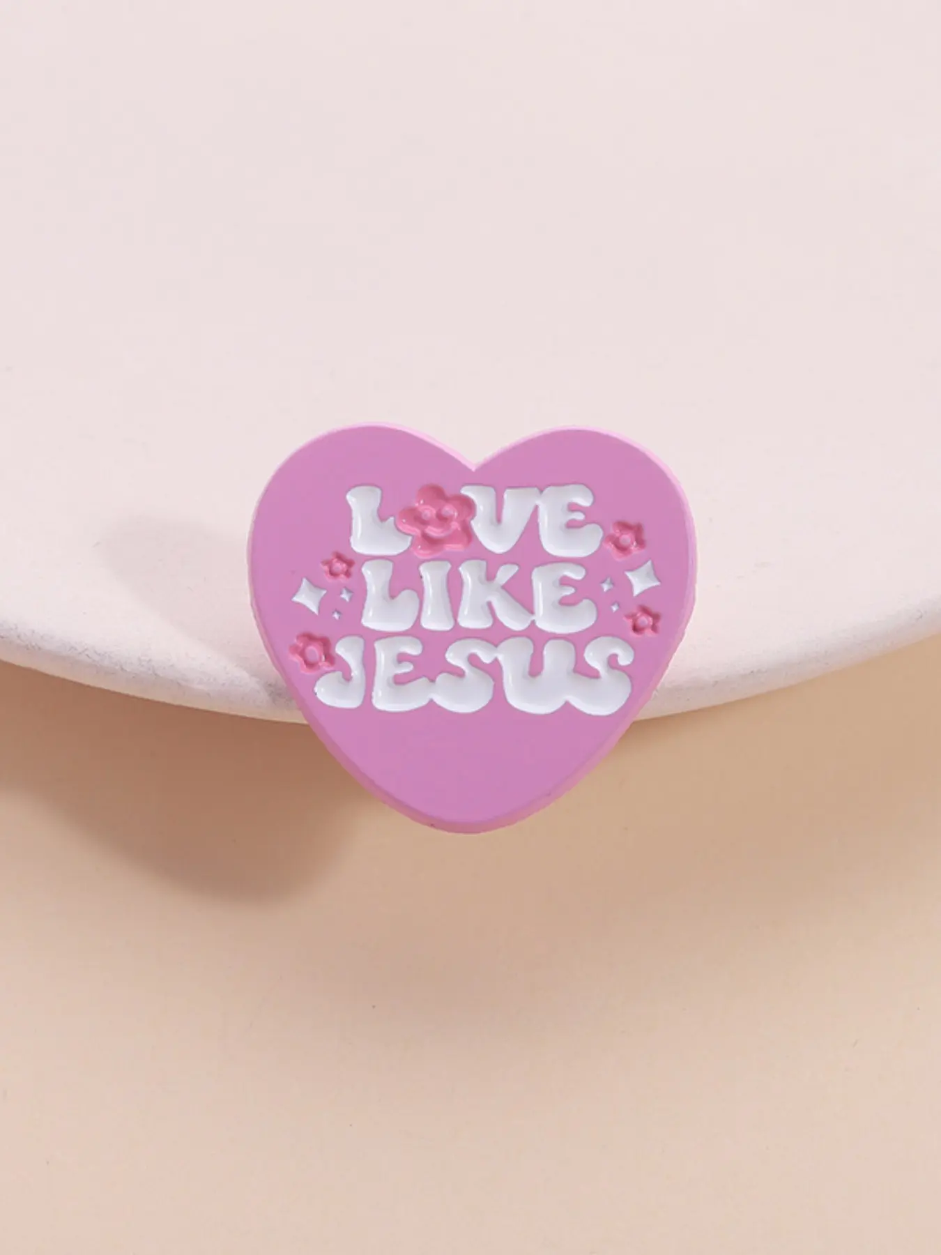 1 Heart Badge with Healing Christian Quote 'love Like Jesus', Fashion Accessory, Decor Pins, Gentle Enamel Pin, Alloy Brooch Pin for Thoughtful Bible Group Gifts, Sunday Worship Brooch